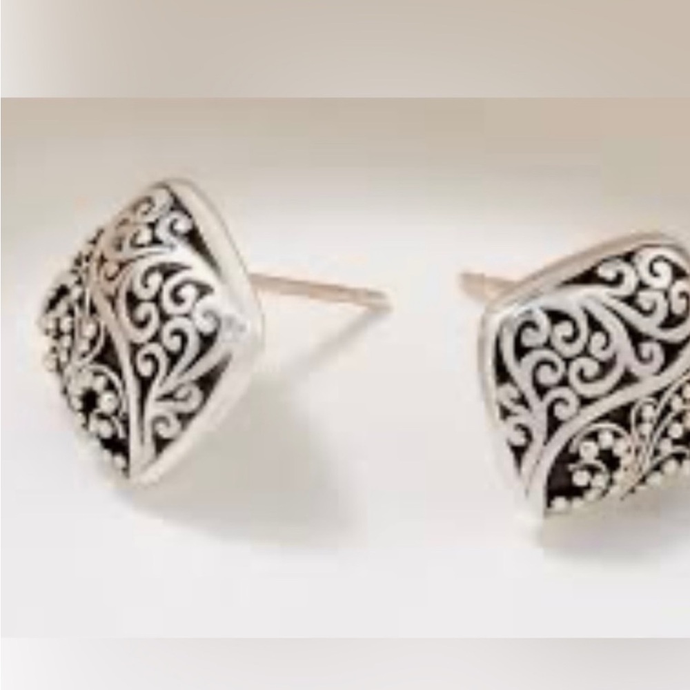 Lois Hill Classy everyday earrings.